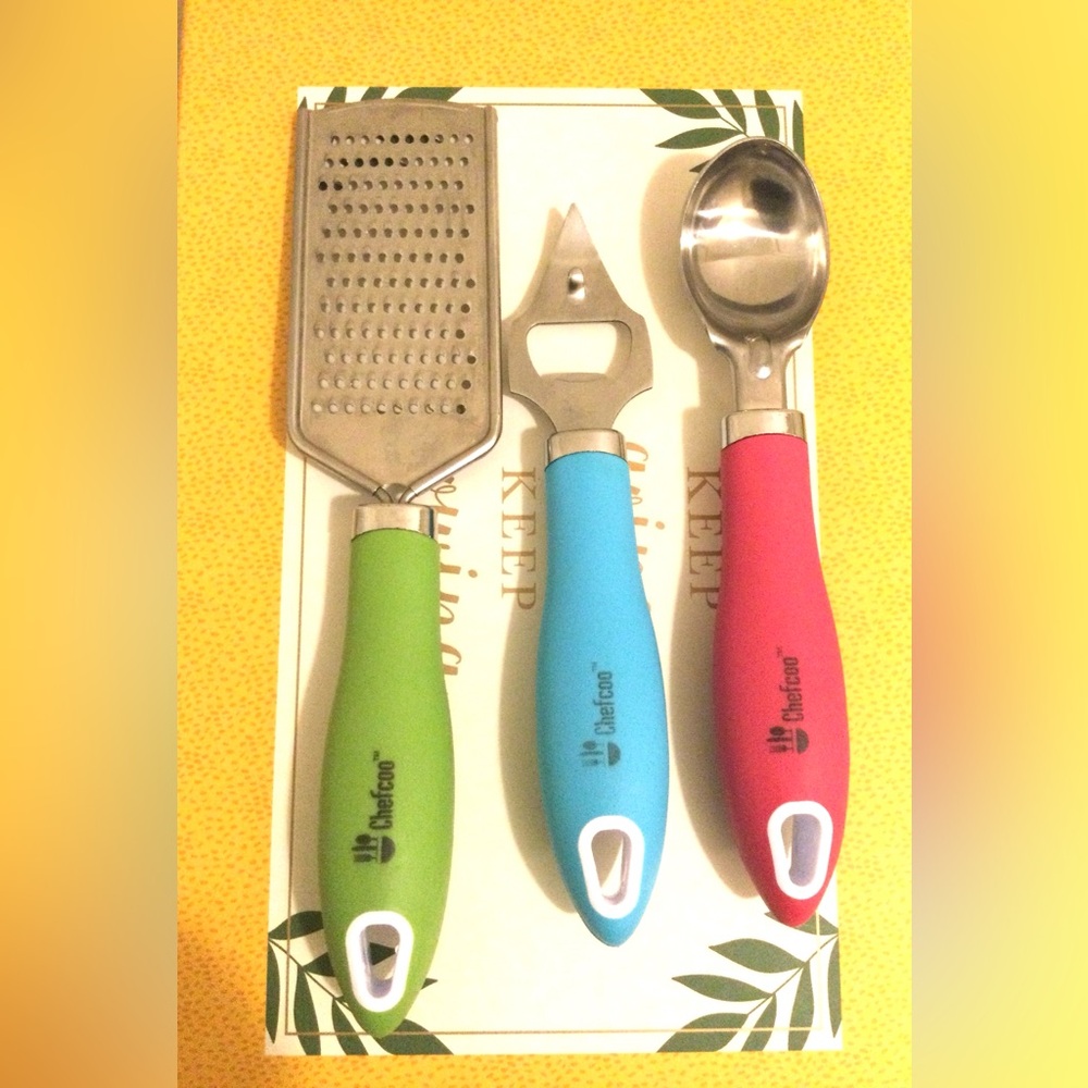 Chefcoo Kitchen Tool Set with Green, Blue, and Pink Handles